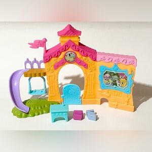 2011 My Little Pony FiM G4 Cheerlie's Ponyville Schoolhouse Toy Playset